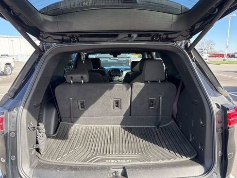 Used 2023 Chevrolet Traverse LT w/ Rear Camera Mirror Package AWD/4WD image 42