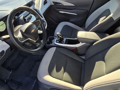Used 2020 Chevrolet Bolt LT image 14