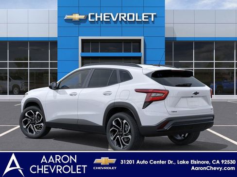 New 2026 Chevrolet Trax RS image 3