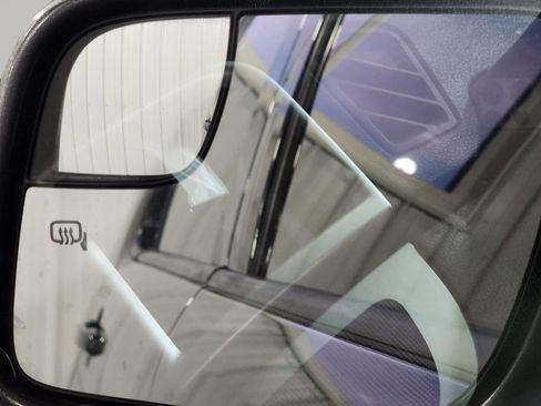 Used 2015 Ford Explorer XLT w/ Equipment Group 202B image 30