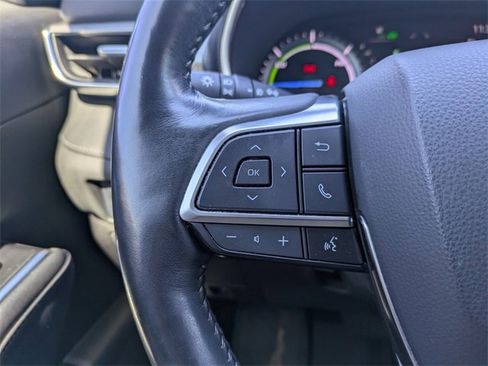 Used 2021 Toyota Highlander Platinum image 29