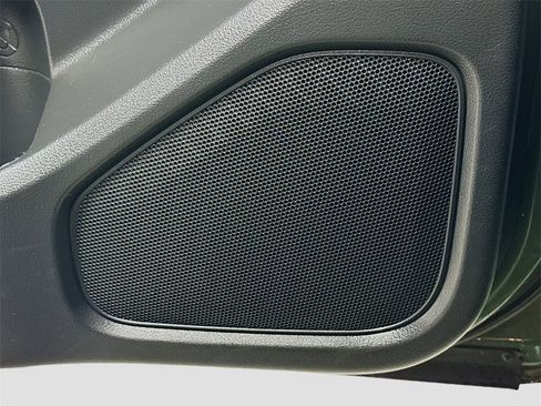 Used 2024 Nissan Frontier SV w/ SV Convenience Package image 20