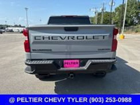 Used 2024 Chevrolet Silverado 1500 Custom Trail Boss w/ Dark Appearance Package AWD/4WD image 8