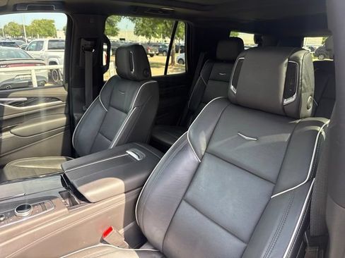 Used 2023 Cadillac Escalade Sport w/ Touring Package AWD/4WD image 11