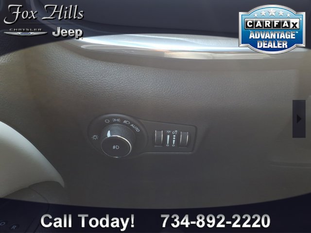 Used 2024 Jeep Compass Limited w/ Elite Group AWD/4WD image 16
