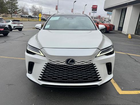 Used 2024 Lexus RX 450h 450h+ Luxury AWD w/ Convenience Package image 11