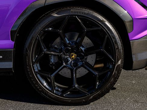 Used 2024 Lamborghini Urus Performante image 16