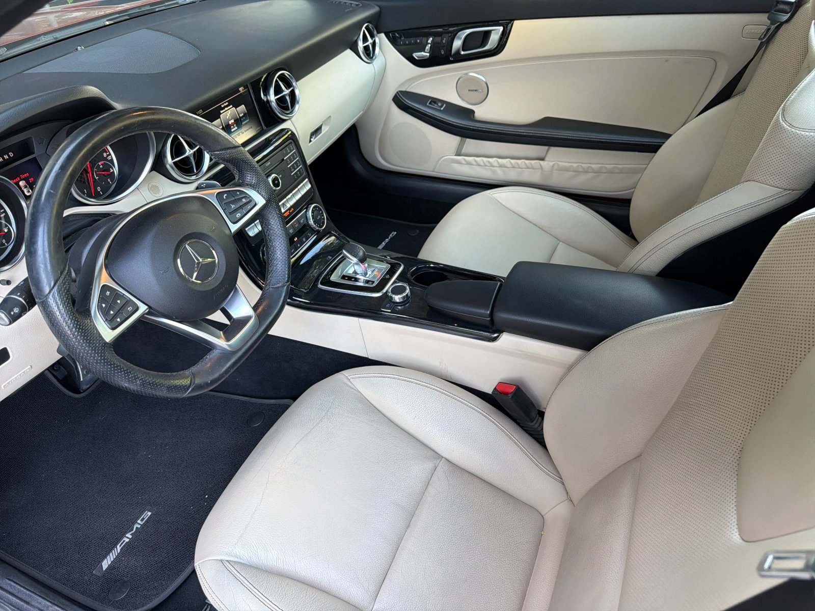 Used 2019 Mercedes-Benz SLC 43 AMG image 9