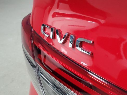 Used 2022 Honda Civic Sport image 9