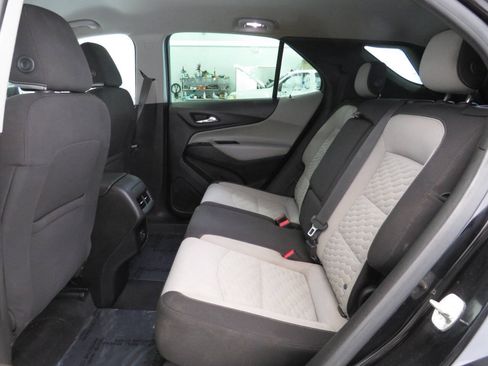 Used 2020 Chevrolet Equinox LS FWD image 13