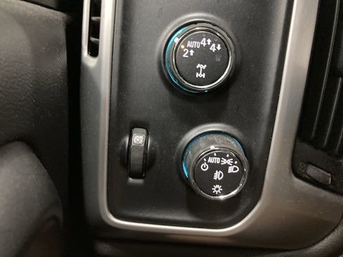 Used 2017 GMC Sierra 1500 SLE w/ SLE Value Package image 13