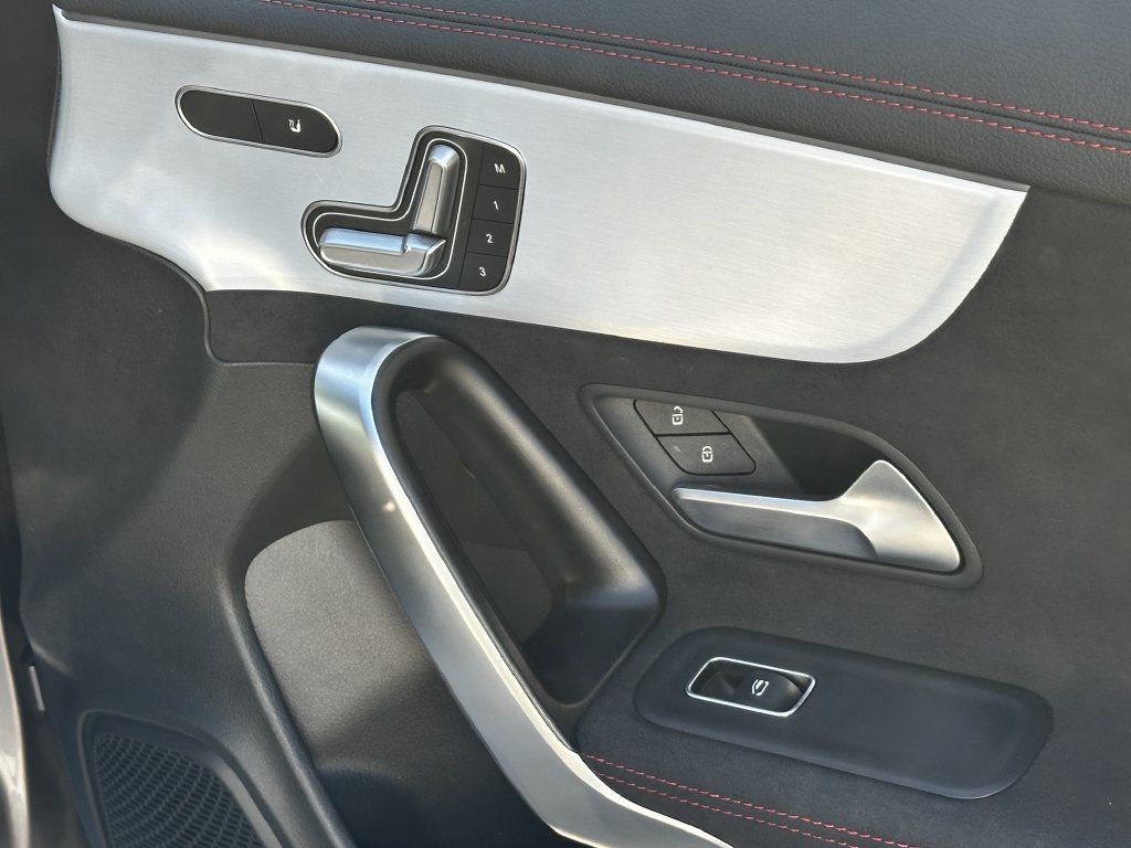Certified 2023 Mercedes-Benz CLA 250 image 17