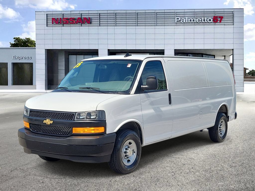 Used 2025 Chevrolet Express 2500 Extended w/ Driver Convenience Package RWD image 3