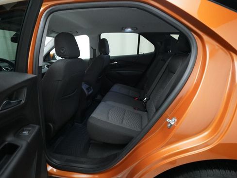 Used 2018 Chevrolet Equinox LT FWD image 16