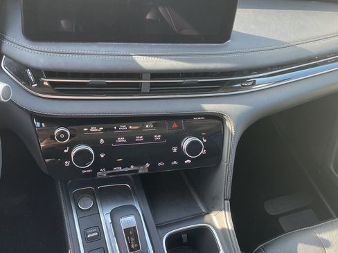 Certified 2025 INFINITI QX60 Sensory image 15