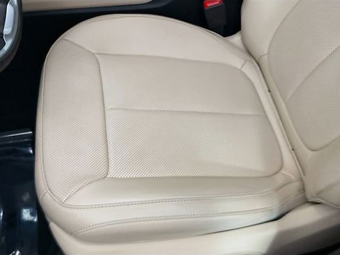 Used 2023 Jeep Grand Cherokee L Limited w/ Luxury Tech Group II image 22