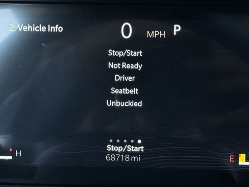 Used 2023 Jeep Grand Cherokee L Laredo image 15