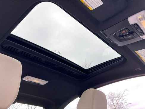 Used 2017 BMW 230i xDrive image 14