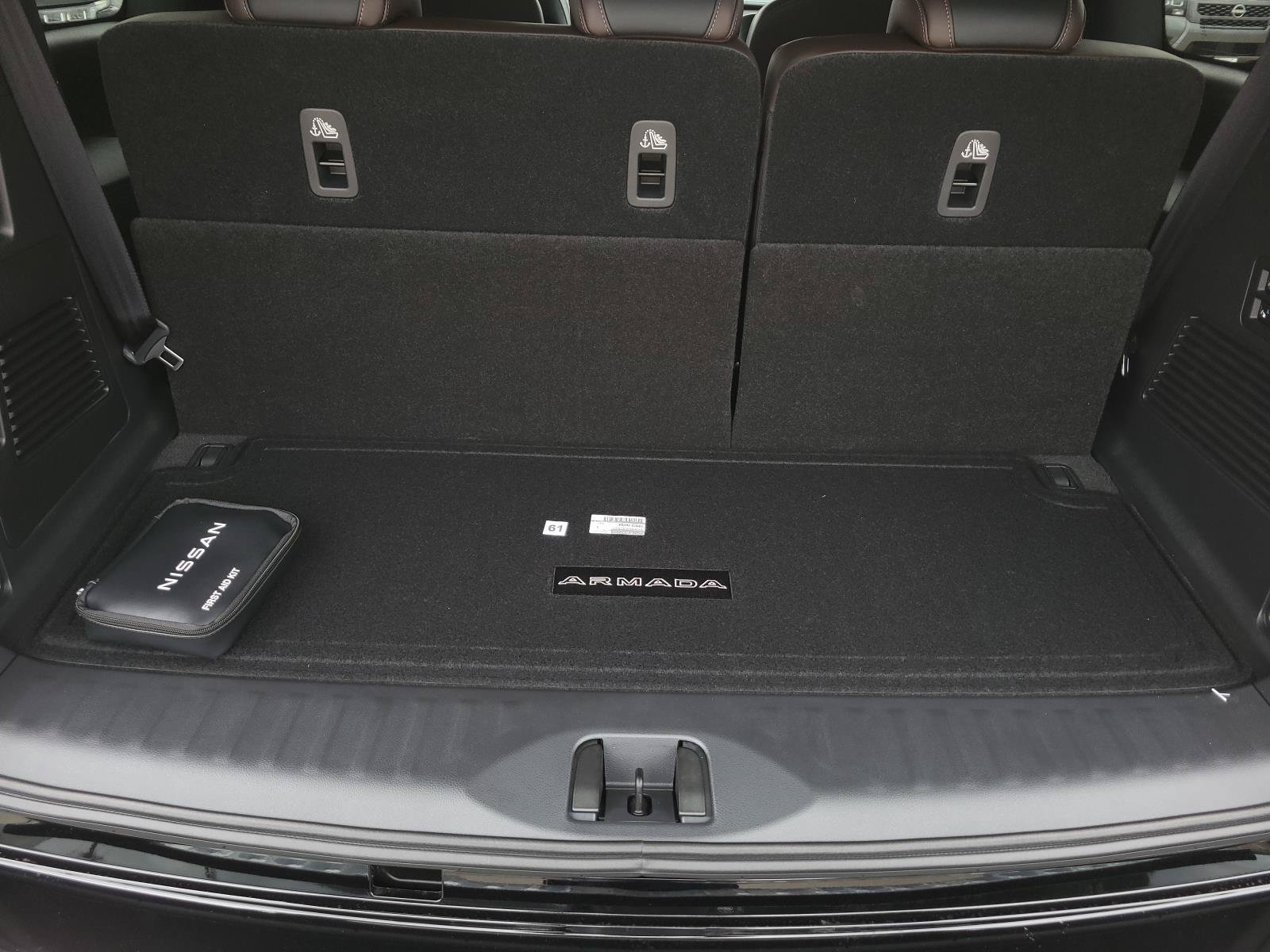 New 2026 Nissan Armada SL w/ Captain's Chari Seat Package AWD/4WD image 12