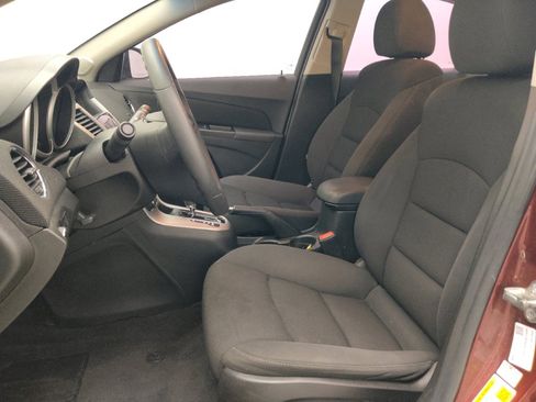 Used 2016 Chevrolet Cruze LT FWD image 17