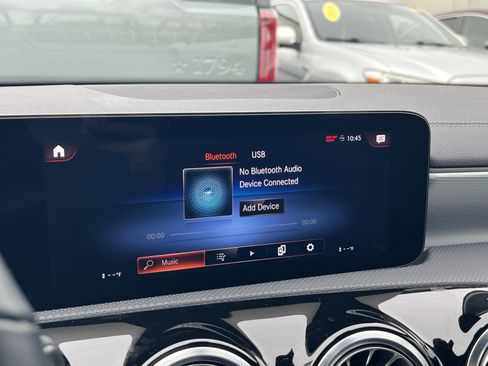 Used 2023 Mercedes-Benz CLA 250 4MATIC image 15