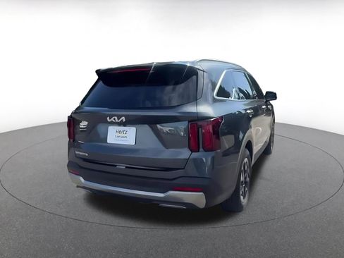 Used 2024 Kia Sorento S image 14