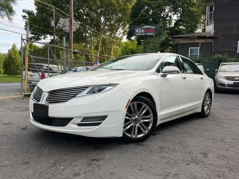 Used 2013 Lincoln MKZ FWD image 5