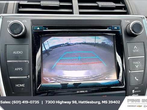 Used 2016 Toyota Camry SE w/ Moonroof Package image 15