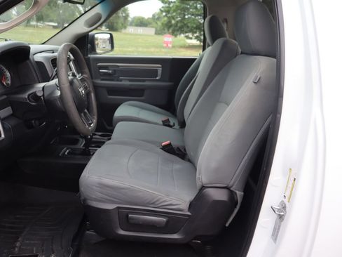 Used 2016 RAM 2500 Tradesman w/ Chrome Appearance Group AWD/4WD image 17