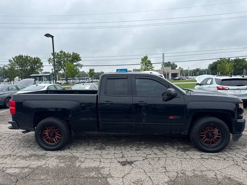 Used 2016 Chevrolet Silverado 1500 LT w/ Midnight Edition AWD/4WD image 4