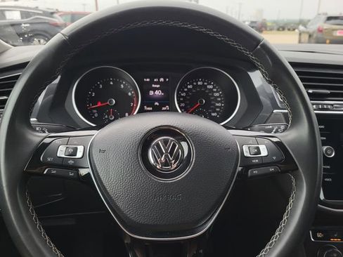 Used 2021 Volkswagen Tiguan SE image 27