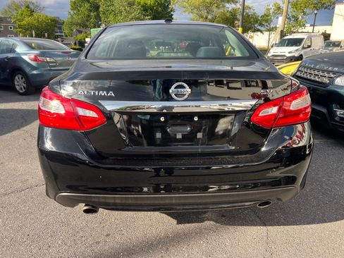 Used 2017 Nissan Altima 2.5 SV FWD image 5