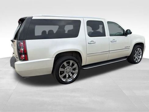 Used 2009 GMC Yukon XL Denali image 15