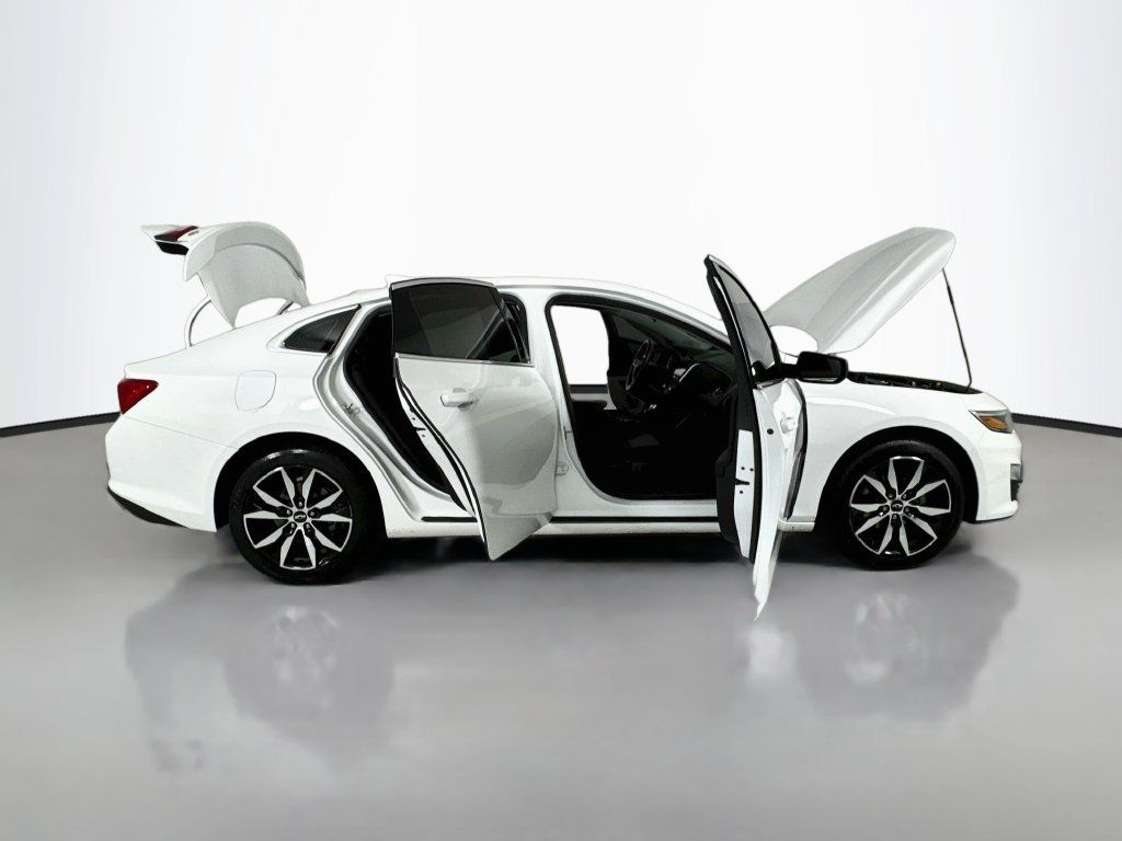 Used 2022 Chevrolet Malibu RS FWD image 22