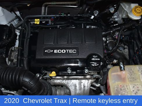 Used 2020 Chevrolet Trax LS FWD image 7
