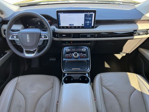 Used 2022 Lincoln Nautilus Reserve w/ Monochromatic Package image 14