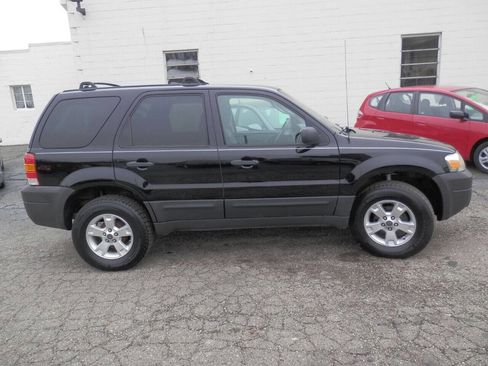 Used 2007 Ford Escape XLT image 4