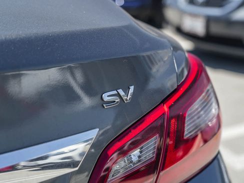 Used 2018 Nissan Altima 2.5 SV FWD image 9