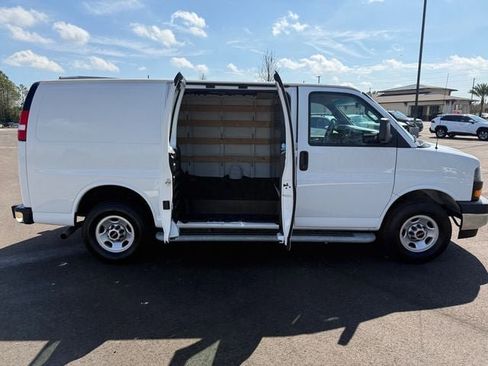 Used 2023 GMC Savana 2500 w/ Driver Convenience Package image 10
