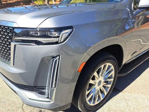 Used 2022 Cadillac Escalade Premium Luxury image 22