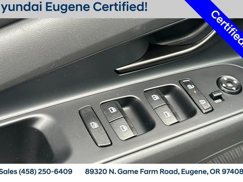 Used 2025 Hyundai Elantra SEL image 16