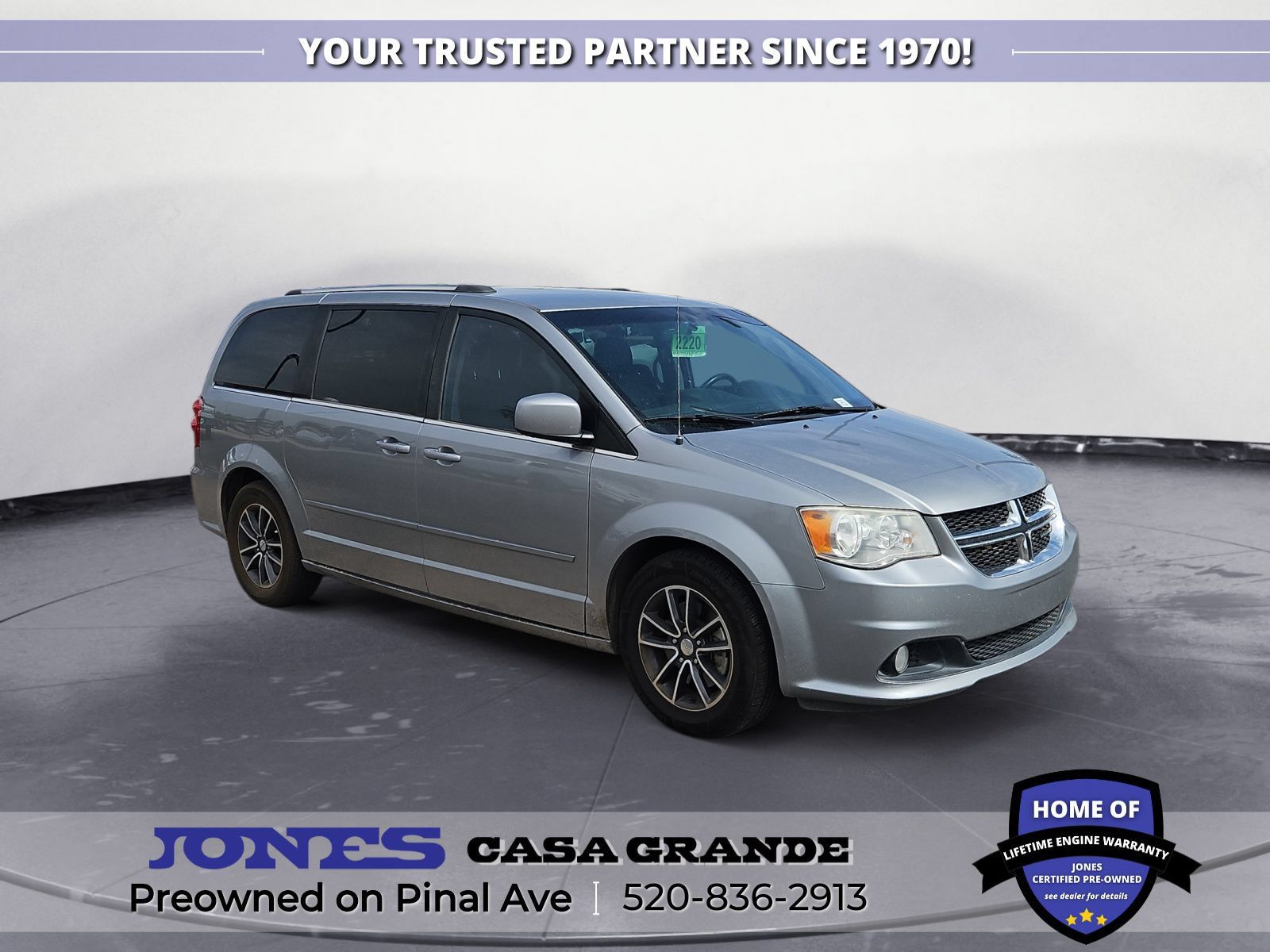 Used 2017 Dodge Grand Caravan SXT FWD image 7
