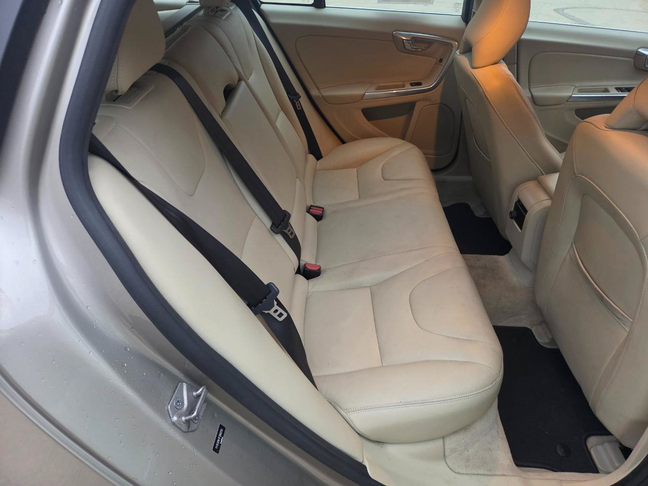 Used 2015 Volvo V60 T5 Premier w/ Convenience Package AWD/4WD image 23