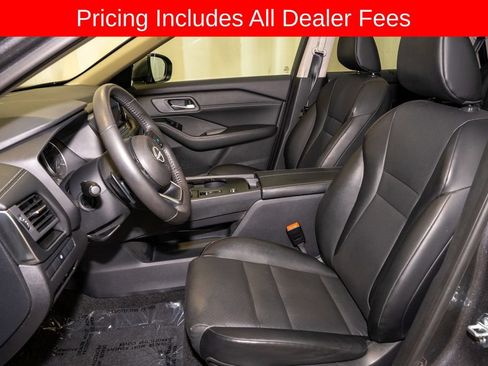 Certified 2024 Nissan Rogue SV w/ SV Premium Package FWD image 12