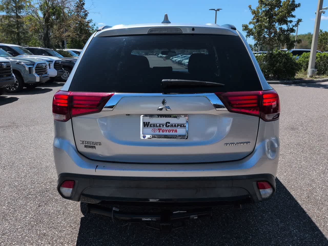 Used 2018 Mitsubishi Outlander LE FWD image 5