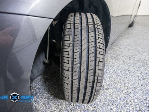 Used 2017 Toyota Prius Prime Premium w/ Carpet Mat Package FWD image 50