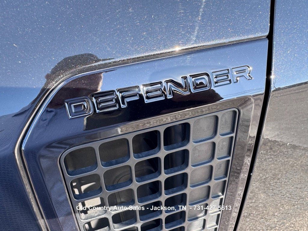 Used 2021 Land Rover Defender 90 X-Dynamic S AWD/4WD image 24