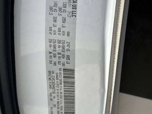 Used 2017 Chrysler Pacifica Touring Plus w/ Tire & Wheel Group FWD image 28
