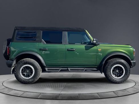 Used 2023 Ford Bronco Badlands w/ Sasquatch Package AWD/4WD image 6