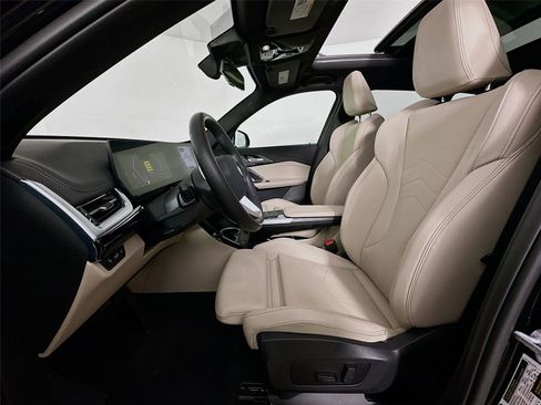Certified 2023 BMW X1 xDrive28i w/ Convenience Package image 21